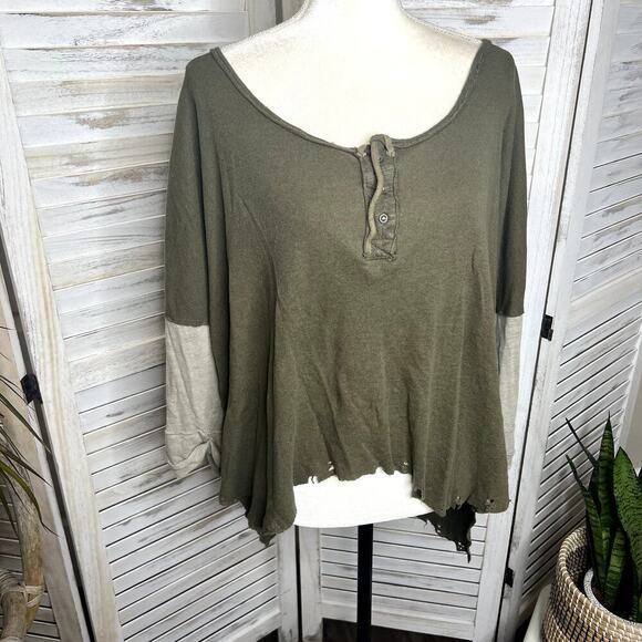 FREE PEOPLE Women's Small Star Oversized Henley Top Army Green Boho Distressed - Picture 13 of 16